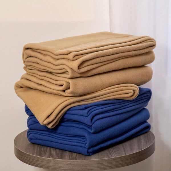 Igloo Fleece Blanket 350grs/m² periwinkle sand Linvosges hotel industry Hotel and professional