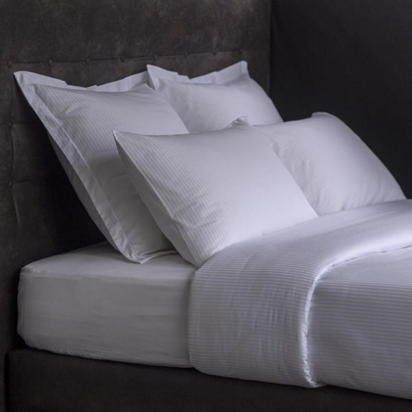 Linge De Lit Bandes Satin Polycoton Milano 140 Grs M2 Hotel Professionnel Linvosges Hotellerie 2