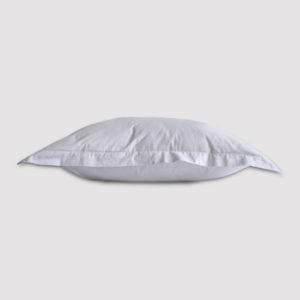 Funda De Almohada Volantes Piqué Satén Algodón Brunate 105 Grs M2 Linvosges Hotellerie Hotel Ropa De Cama Profesional