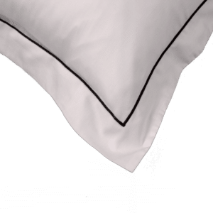 FUNDA DE ALMOHADA BRUNATE VOLANT BOURDON NEGRO - CALIDAD LINVOSGES HOTELLERIE