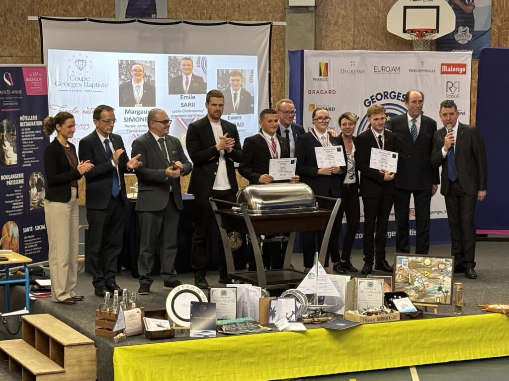 Photo de groupe podium finale Coupe Georges Baptiste 2025 Catégorie Élève - au Lycée Ste Anne à Saint Nazaire 